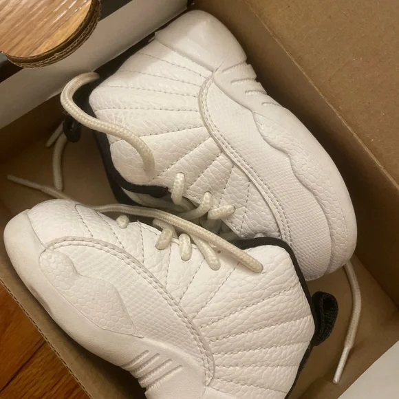 Toddler sneakers - Picture 5 of 16